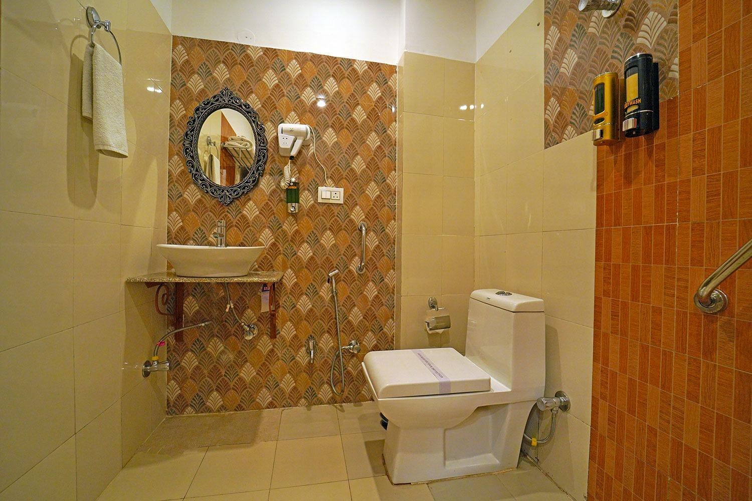 The Neeraj Naturecure On Ganga Rishikesh Exterior photo