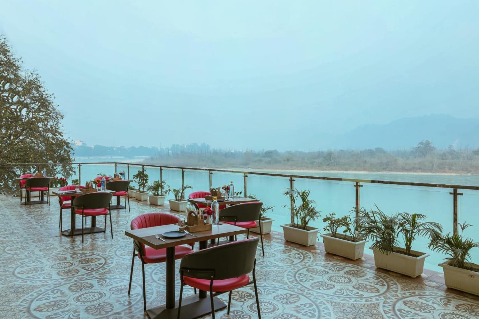 The Neeraj Naturecure On Ganga Rishikesh Exterior photo
