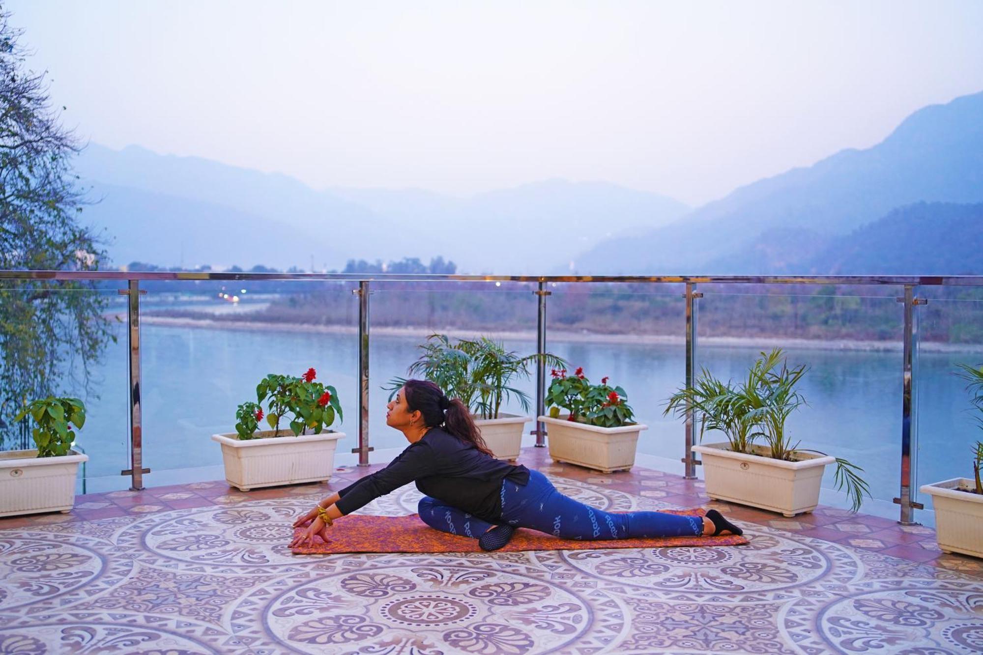 The Neeraj Naturecure On Ganga Rishikesh Exterior photo