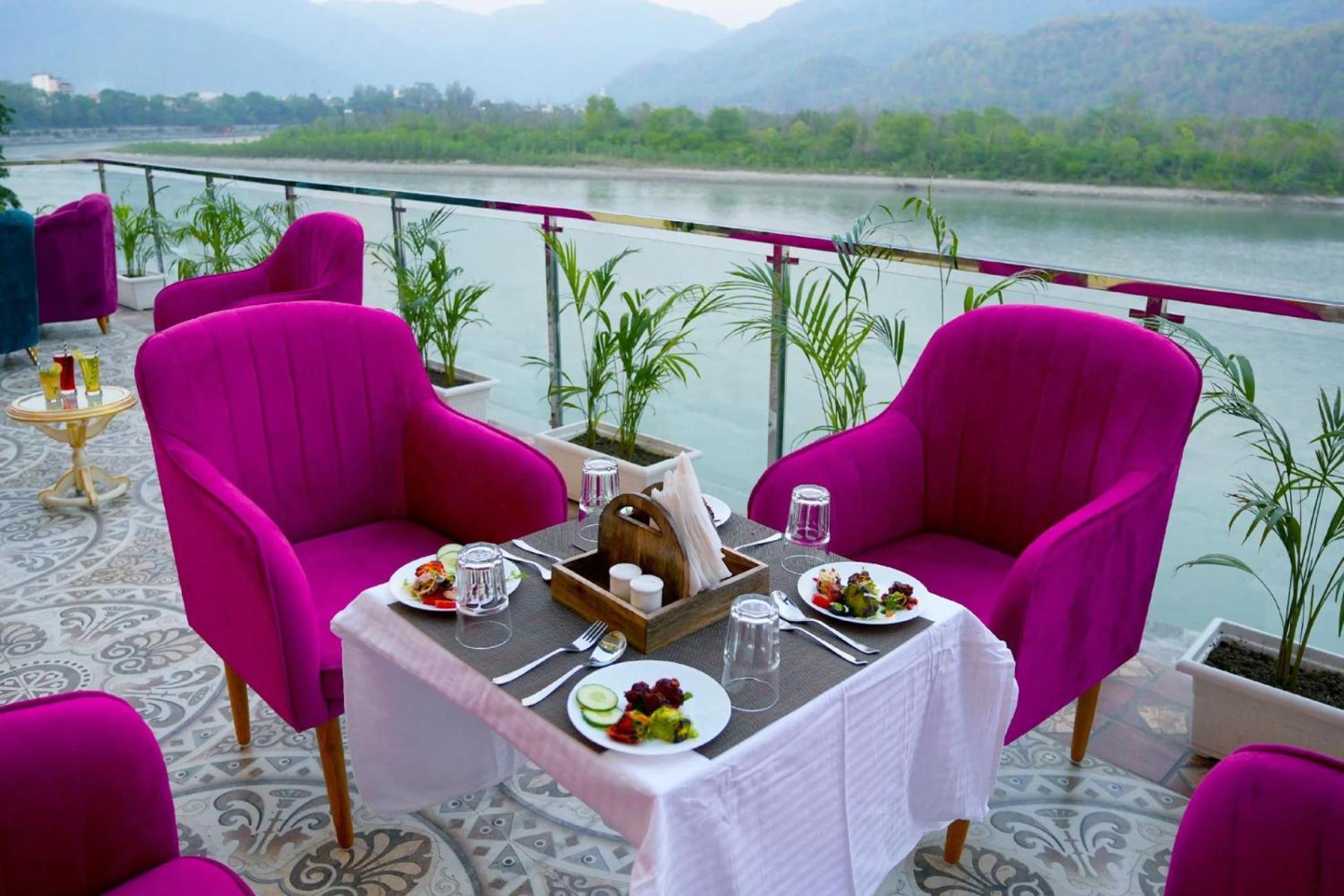 The Neeraj Naturecure On Ganga Rishikesh Exterior photo