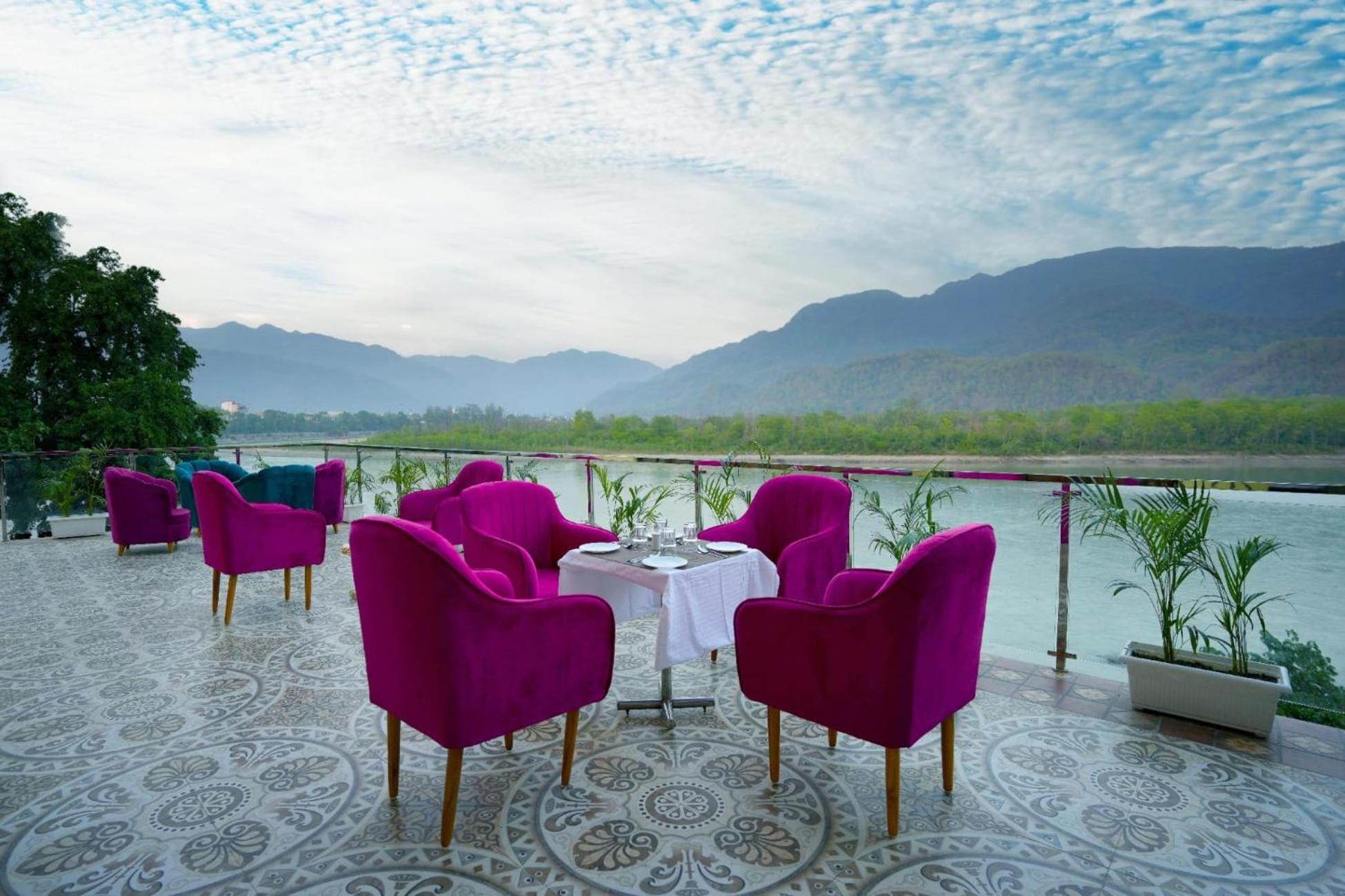 The Neeraj Naturecure On Ganga Rishikesh Exterior photo